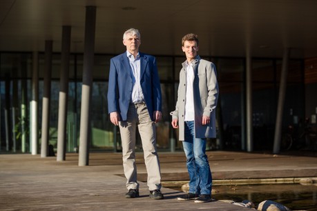 Ing. Martin Hodek a vedoucí diplomové práce prof. Ing. Tomáš Dlouhý, CSc.