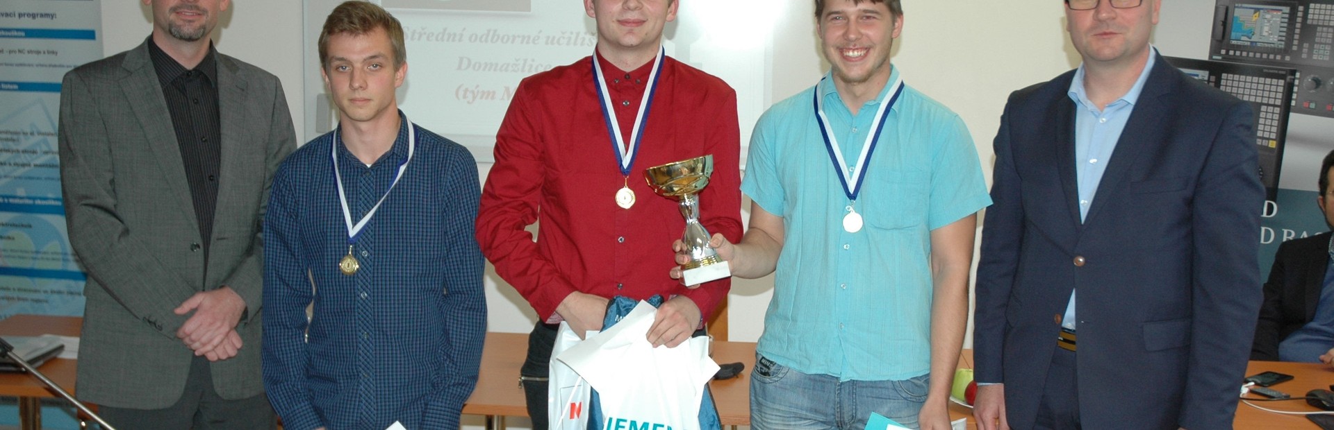 Vítězný tým SOU Domažlice: Martin Takáč, Svatopluk Hudec, Lukáš Forst
