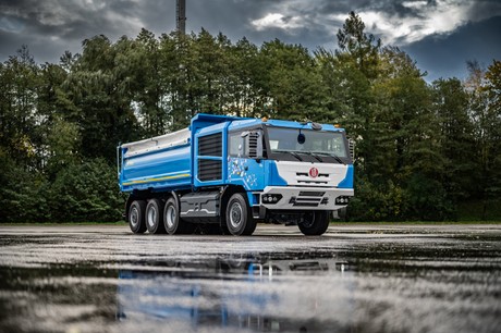 Tatra Force e-Drive jsou vozidla vybavená alternativními pohony s lokálně nulovými emisemi škodlivin v provozu. Na obrázku je prototyp s elektrickým trakčním pohonem využívajícím vodíkové palivové články