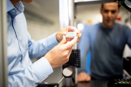 1. místo za nejlepší disertační práci s názvem Velkoplošná funkcionalizace povrchů pomocí laserem vytvořených mikro a nanostruktur získal Ing. Petr Hauschwitz, Ph.D. z Fakulty jaderné a fyzikálně inženýrské ČVUT v Praze.