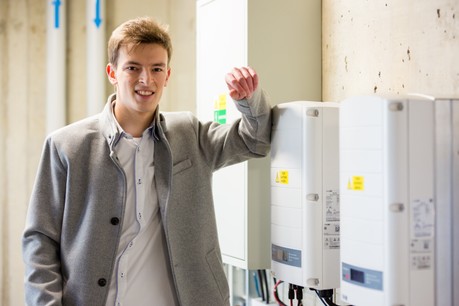 3. místo za diplomovou práci s názvem Optimalizace fotovoltaického systému pro potřeby domácnosti získal Ing. Martin Hodek z Fakulty strojní ČVUT v Praze.