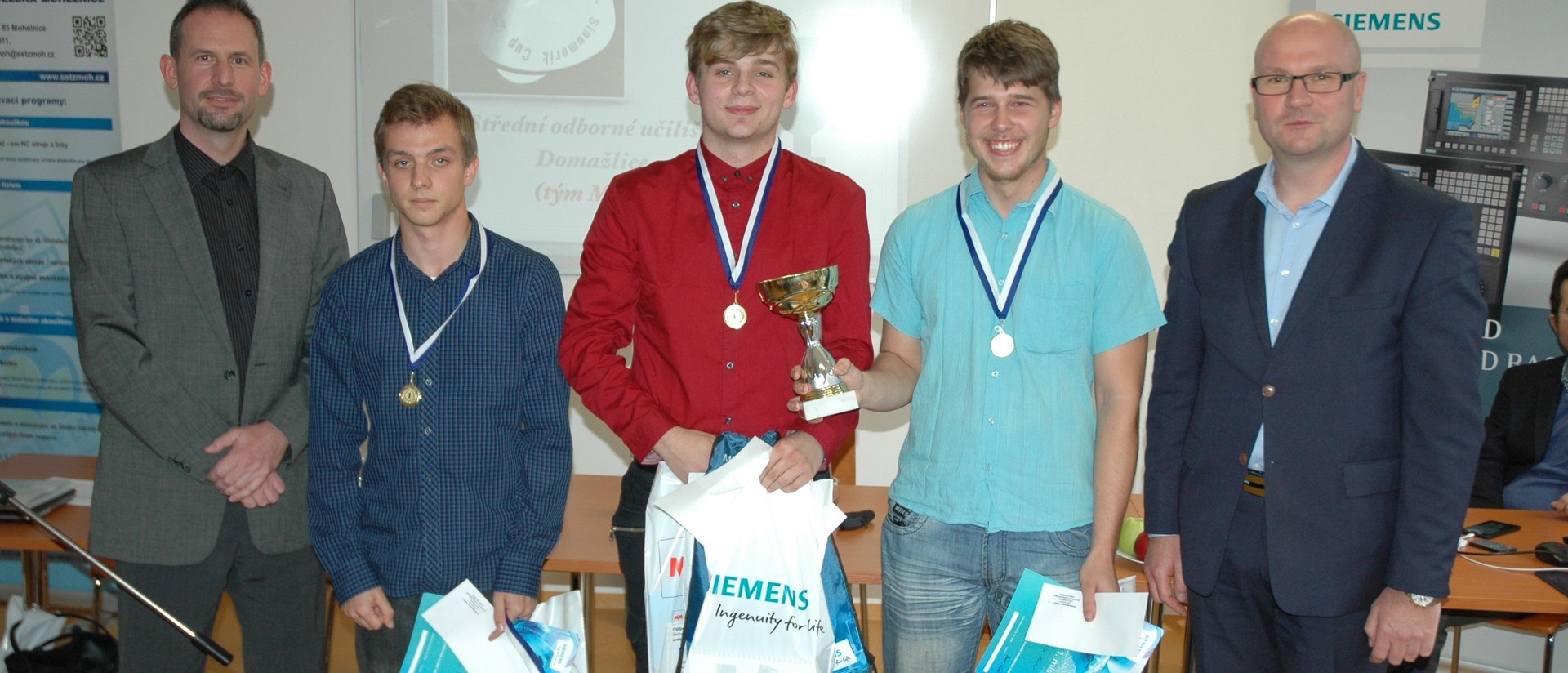 Vítězný tým SOU Domažlice: Martin Takáč, Svatopluk Hudec, Lukáš Forst