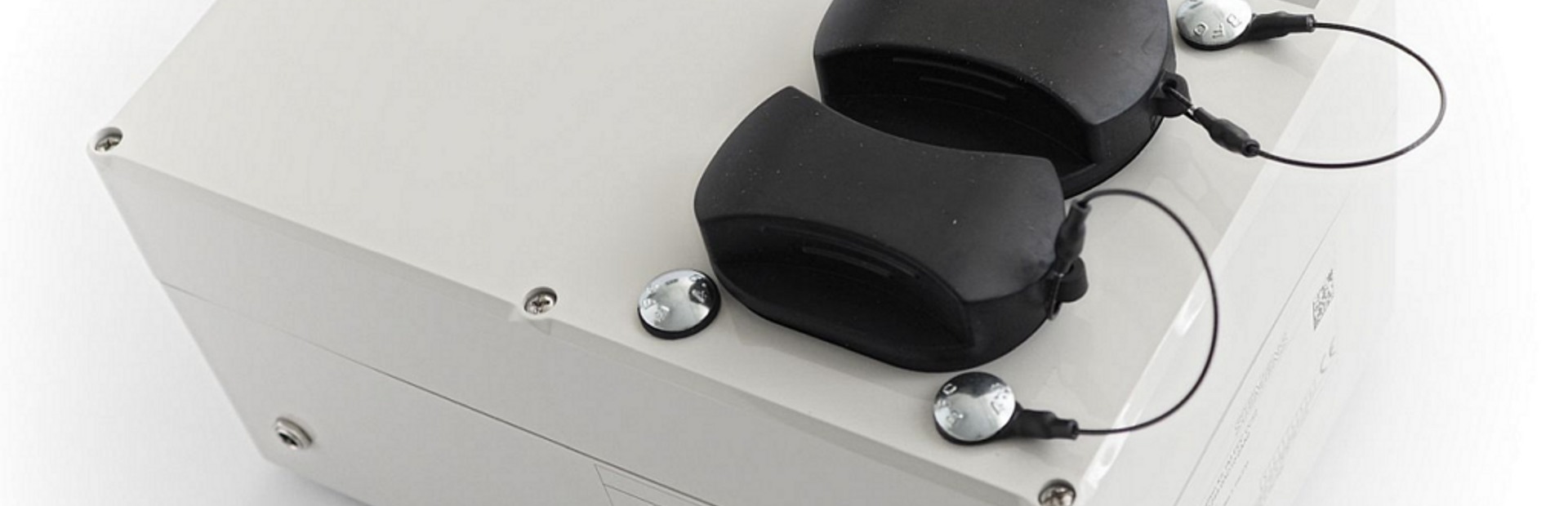Společnost Siemens nabízí nové řešení typu Plug & Play, které obsahuje systém Simatic ET 200SP TM ECC PL ST a kalibrační set TM ECC CCS. Řešení jako první umožňuje kalibraci úrovně signálu Powerline v souladu s DC CCS pokyny pro implementaci.