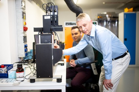 1. místo za nejlepší disertační práci s názvem Velkoplošná funkcionalizace povrchů pomocí laserem vytvořených mikro a nanostruktur získal Ing. Petr Hauschwitz, Ph.D. z Fakulty jaderné a fyzikálně inženýrské ČVUT v Praze