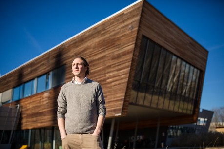 Ocenění za Nejlepší absolventskou práci s tématem Chytrá infrastruktura získal Ing. Nikola Pokorný, Ph.D. z Fakulty strojní ČVUT v Praze za Zasklený kapalinový fotovoltiacko-tepelný kolektor 