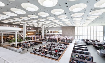 Referenz-Staatsbibliothek-Berlin-Lesesaal-NILO240927-SBB-3531 (1).jpg