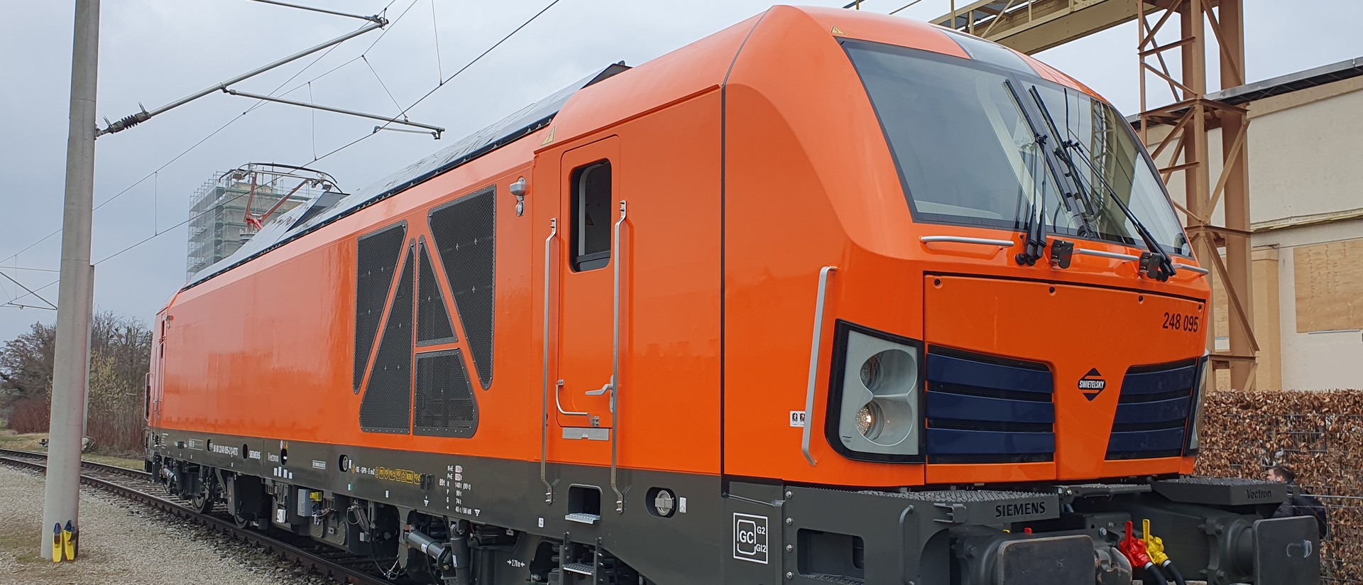 Vectron-Dual-Mode-Lok-fur-Swietelsky-AG-c-SiemensMobility.original.jpg